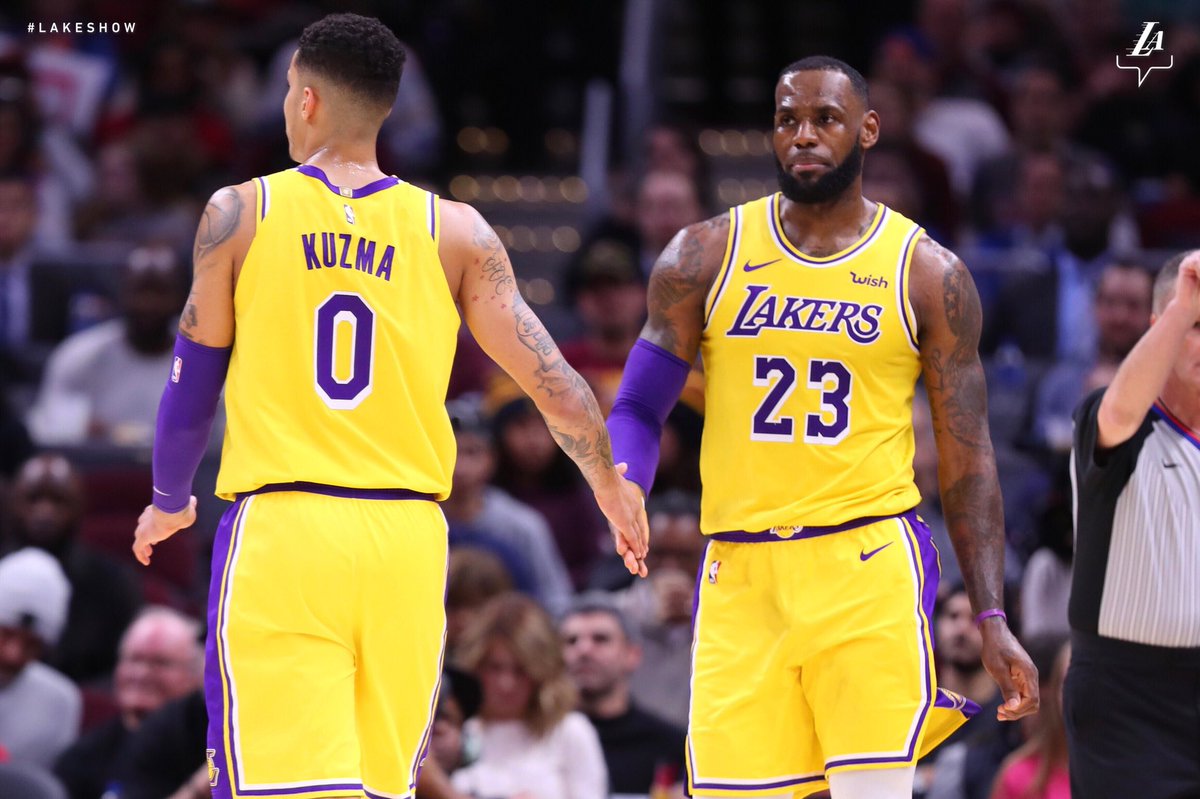 全场湖人球 全场湖人球