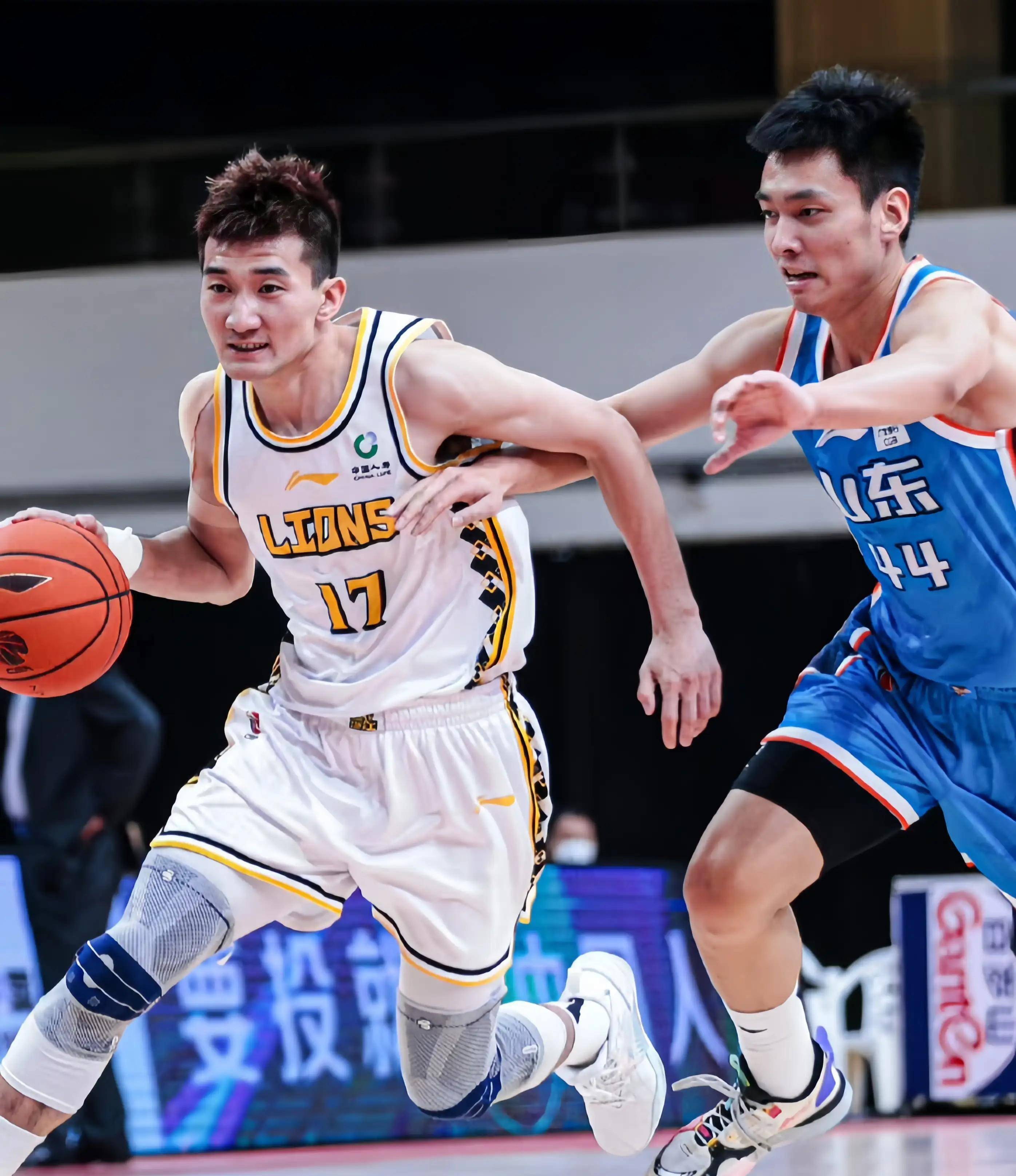 穿针引线 穿针引线