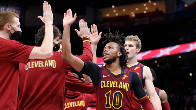 先给你两个 先给你两个