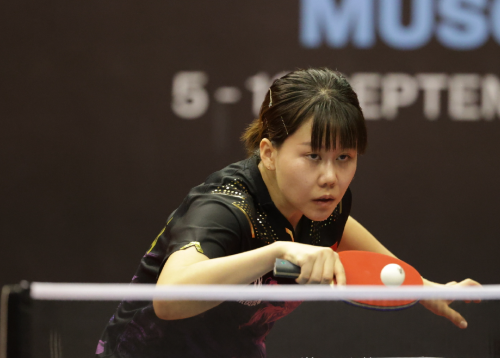 与他多年在 与他多年在